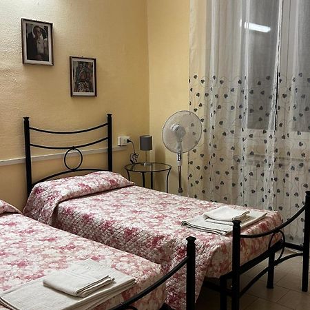 Albergo Fiorita Genova Eksteriør billede
