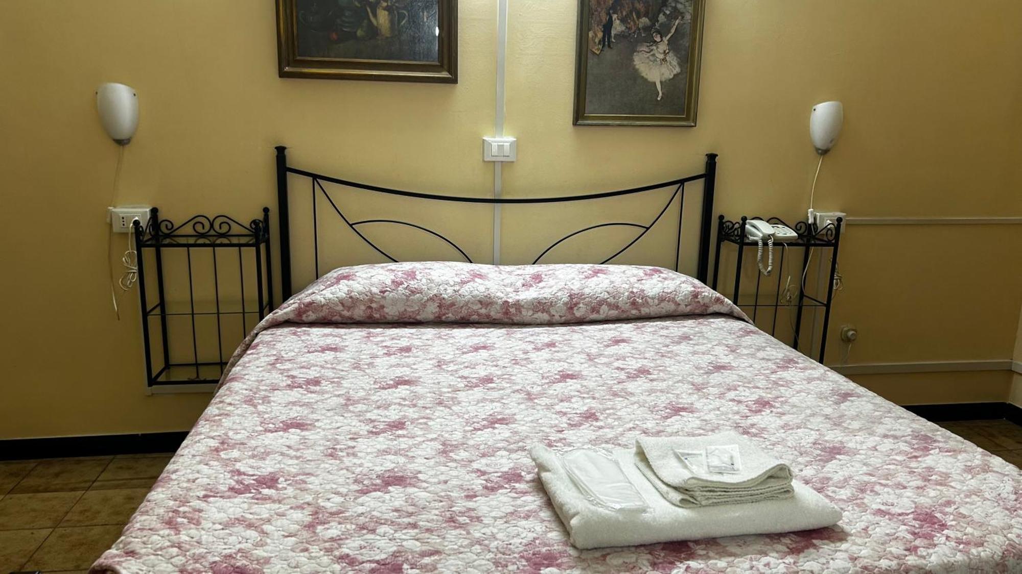 Albergo Fiorita Genova Eksteriør billede