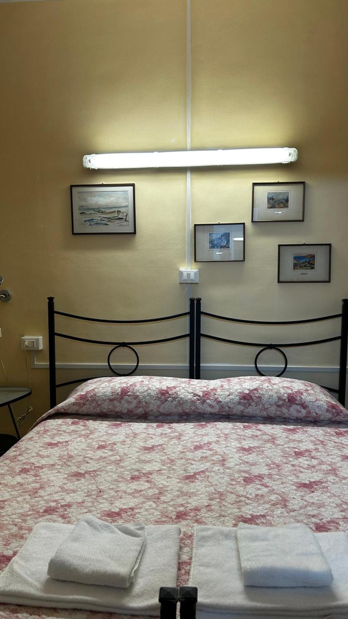 Albergo Fiorita Genova Eksteriør billede